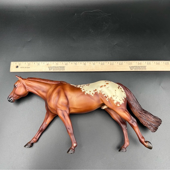 Breyer Chocolatey Appaloosa Horse Model Bay Blanket Western Figure USA - Picture 9 of 11